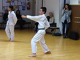 p4380501.jpg